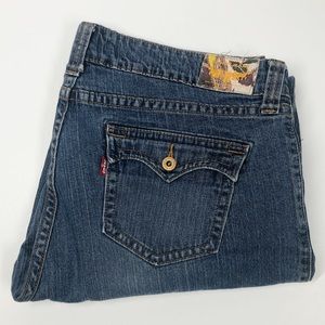 Levi’s 542 Capri Jeans (20)